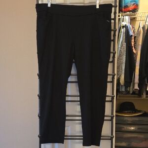 Chic Black Cropped Pants